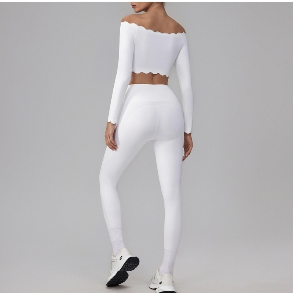 Chic White Off-Shoulder Leggings Set